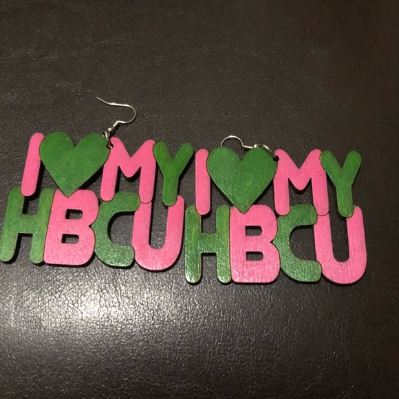 Jewelry - Picture 2 of 3